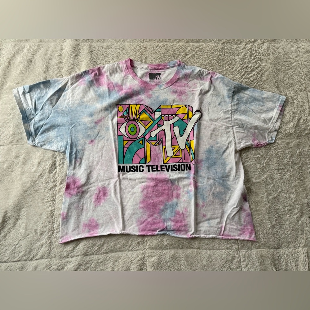 MTV Retro Tie-Dye Tee with Graphic Print Boxy Crop Raw Hem Size XL